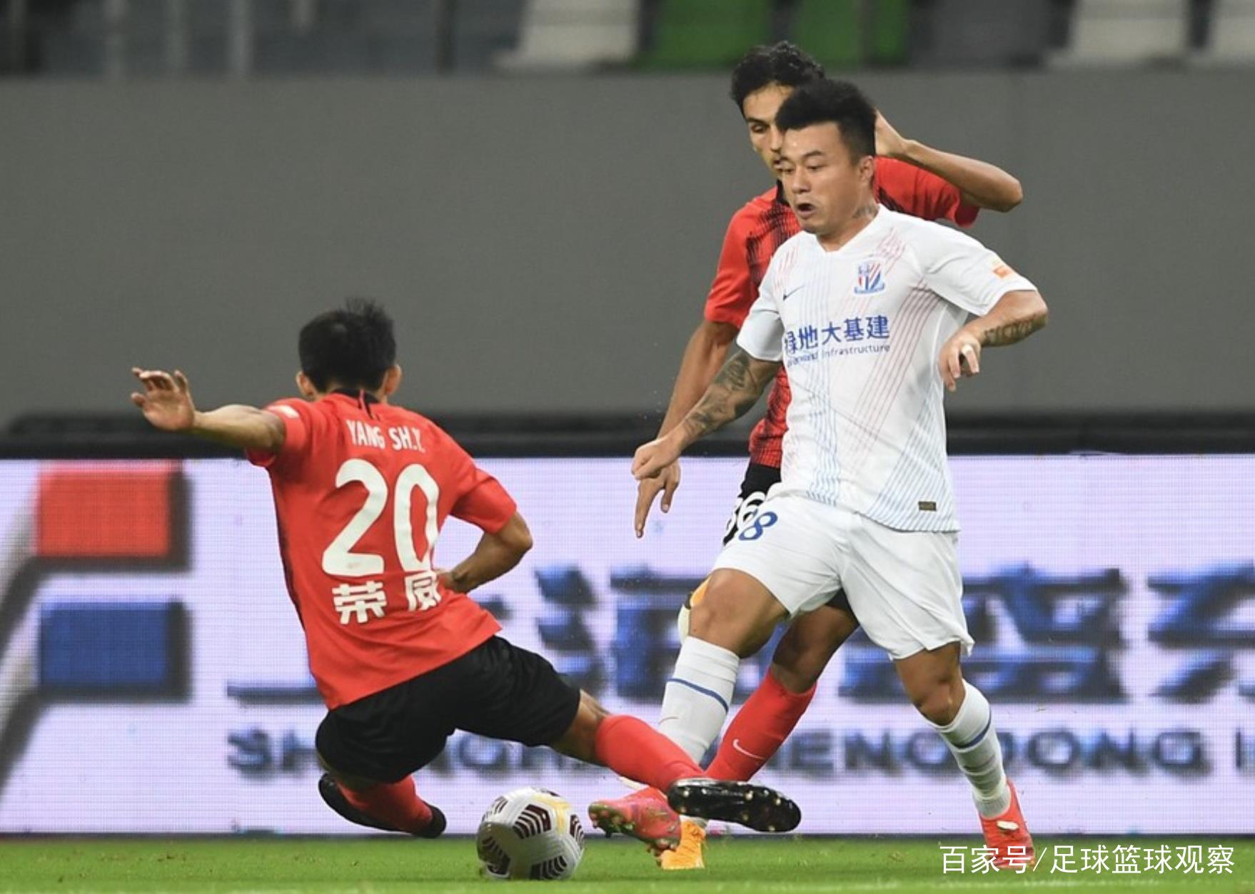 李磊补时绝杀，长春亚泰逆转上海上港