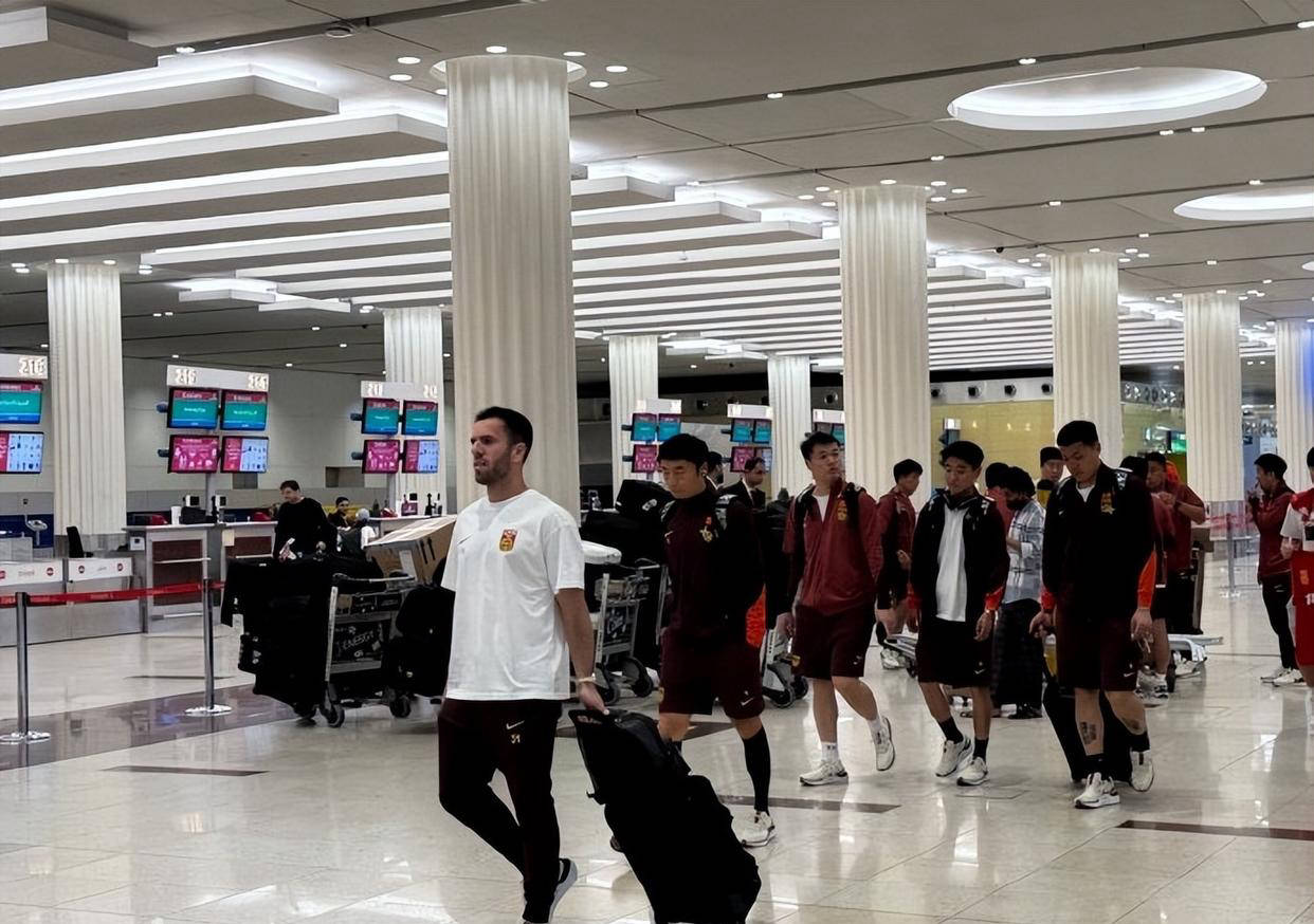 北京队挑战深圳队，全队士气高涨备战